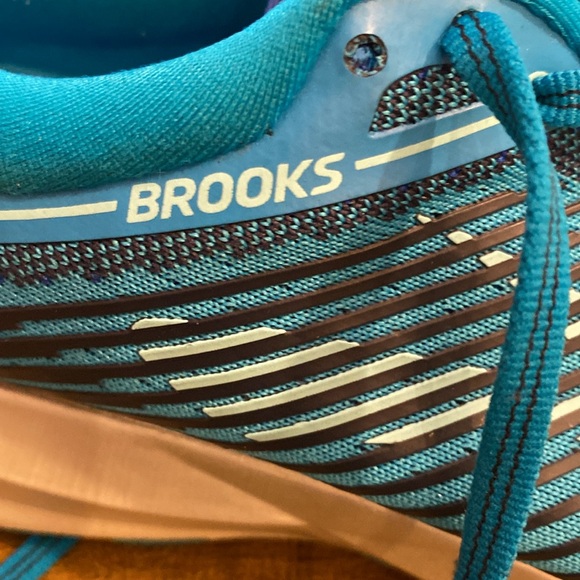 Brooks sneakers - Picture 2 of 7